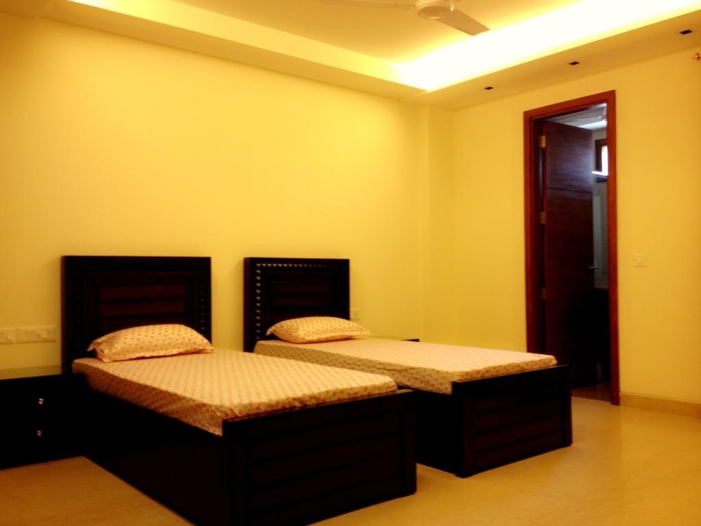 Woodpecker Service Apartments - Green Park New Delhi Exterior photo