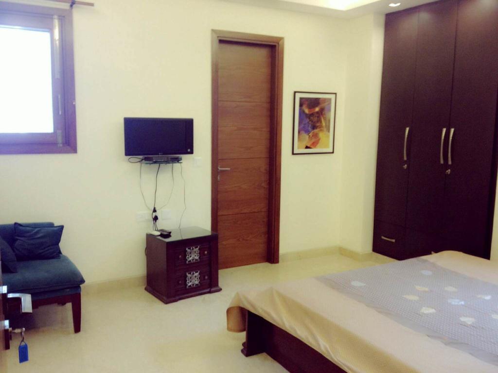 Woodpecker Service Apartments - Green Park New Delhi Exterior photo