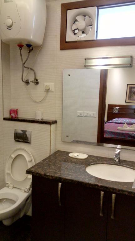 Woodpecker Service Apartments - Green Park New Delhi Exterior photo